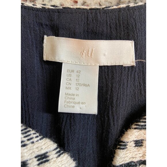 H&M Womens 12 Black Aztec Cardigan Top Open Tie Front Tassels Crepe BOHO - Picture 4 of 7